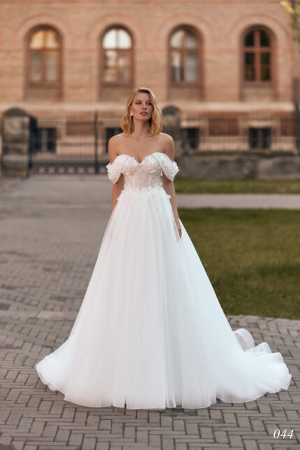 Rochie de mireasa tip printesa Bellara 044-2-1