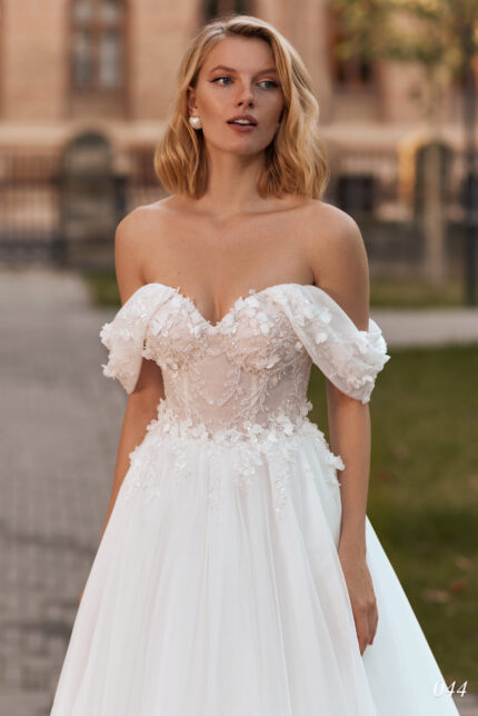 Rochie de mireasa tip printesa Bellara 044-3-1