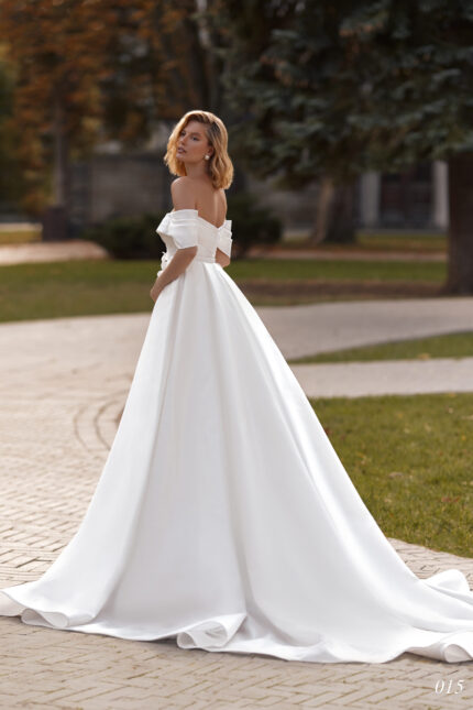 Rochie de mireasa tip sirena cu trena Bellara 015-4-scaled