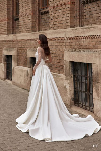 Rochie de mireasa tip sirena cu trena Bellara 04-1-scaled