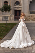 Rochie de mireasa tip sirena cu trena Bellara 09-1-scaled