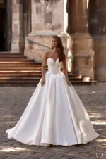 Rochie de mireasa tip printesa Bellara 013