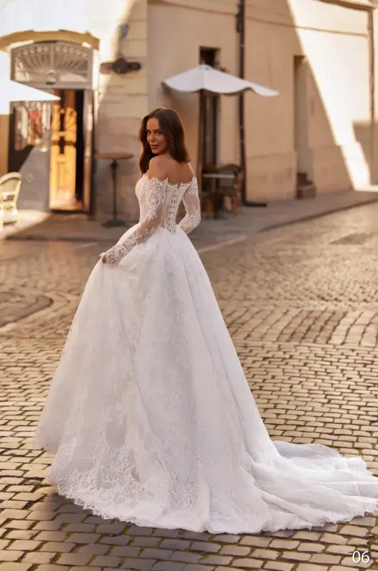 Rochie de mireasa tip printesa Bellara 06_1